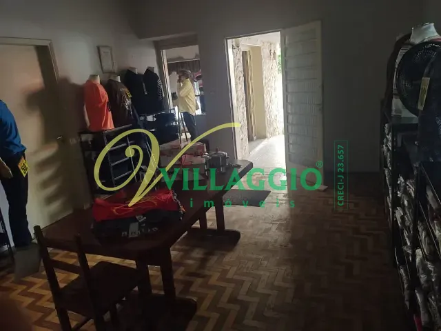 Casa com 400m² 4 quartos e 2 banheiros, à venda ou para alugar, no bairro Centro em São José do Rio Preto
