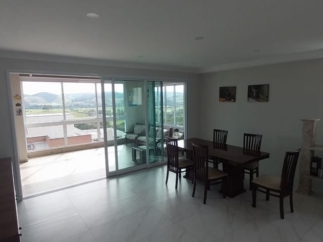 Casa com 455m² 3 quartos e 5 banheiros, à venda, no bairro Condomínio Residencial Jaguary em São José dos Campos