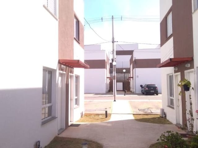 Casa com 65m² 2 quartos e 2 banheiros, à venda, no bairro Chácara Tropical (Caucaia do Alto) em Cotia