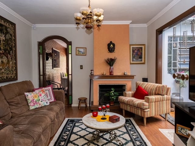 Casa com 229m² 3 quartos e 4 banheiros, à venda, no bairro Centro em Pelotas
