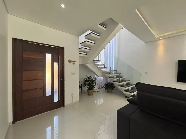 Casa com 360m² 4 quartos e 5 banheiros, à venda, no bairro Vila Rica em Vargem Grande Paulista