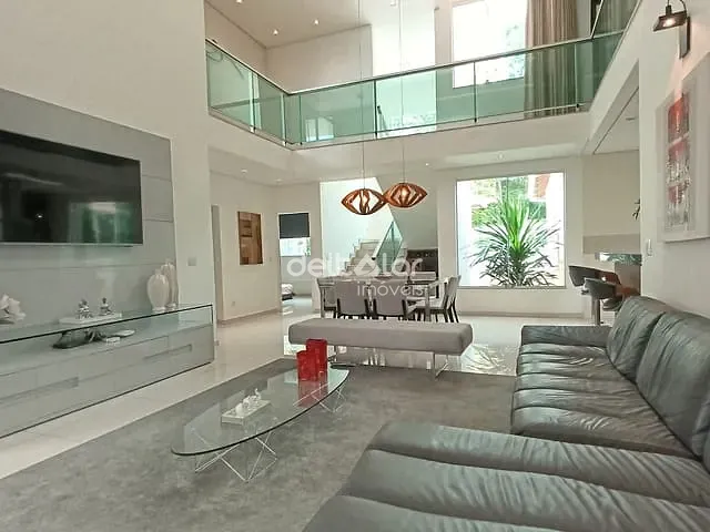 Casa com 1100m² 4 quartos e 5 banheiros, à venda, no bairro Condados da Lagoa em Lagoa Santa