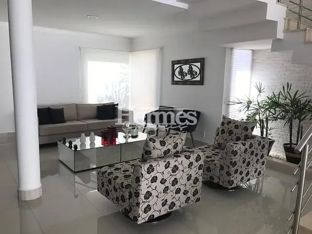 Casa com 435m² 4 quartos e 5 banheiros, à venda ou para alugar, no bairro Parque Brasil 500 em Paulínia