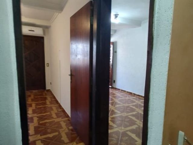 Casa com 309m² 4 quartos e 5 banheiros, à venda, no bairro Vila Dirce em Carapicuíba
