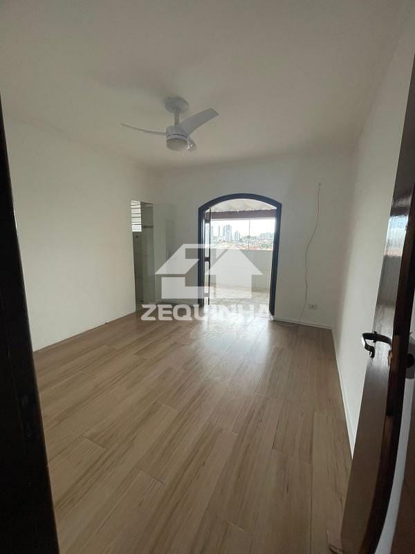 Casa, 3 quartos, 208 m² - Foto 1