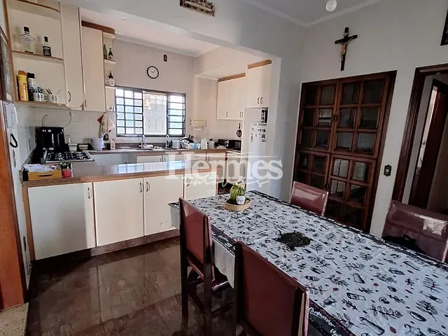 Casa com 492m² 3 quartos e 3 banheiros, à venda, no bairro Jardim Guanabara em Campinas