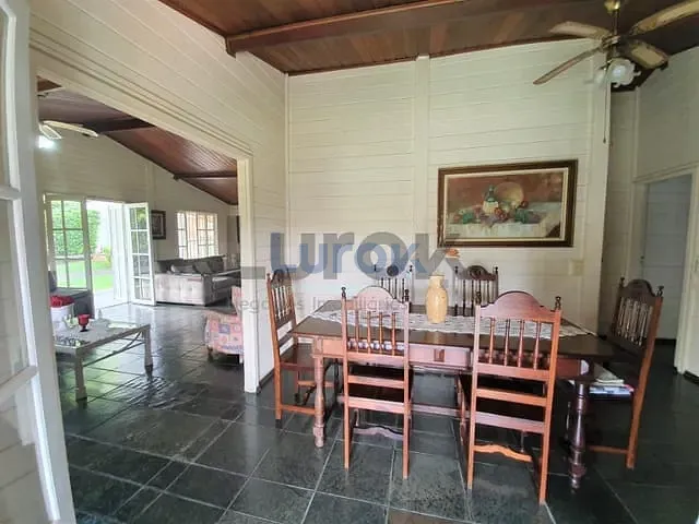 Chácara com 2530m² 4 quartos e 2 banheiros, à venda, no bairro Vale Verde em Valinhos