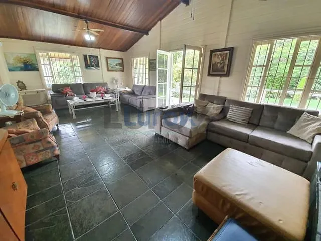 Chácara com 2530m² 4 quartos e 2 banheiros, à venda, no bairro Vale Verde em Valinhos