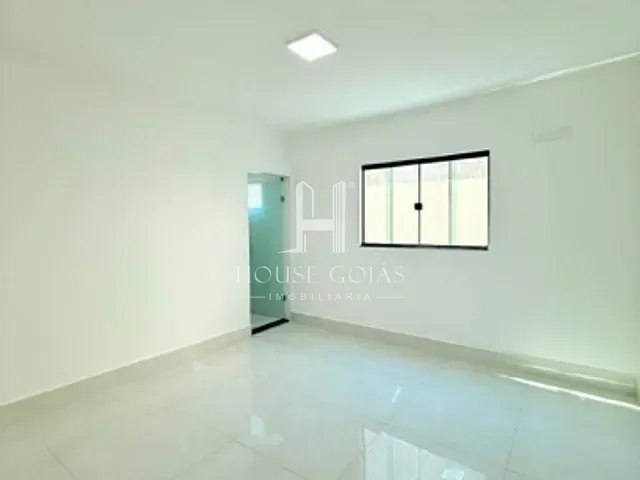 Casa 3 quartos e 3 banheiros, à venda, no bairro Jardim Caravelas 1ª Etapa em Goiânia