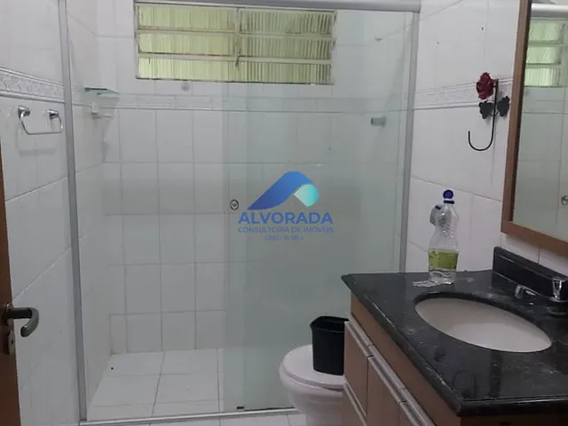 Casa com 250m² 3 quartos e 2 banheiros, à venda, no bairro Jardim das Indústrias em São José dos Campos