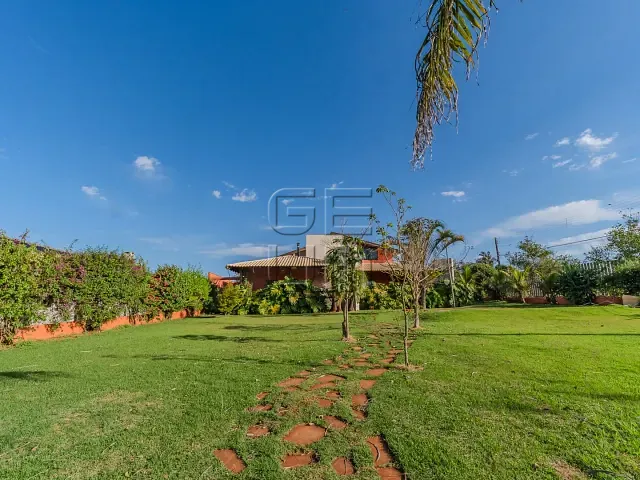 Casa com 2090m² 4 quartos e 4 banheiros, à venda ou para alugar, no bairro Recanto do Salto em Londrina