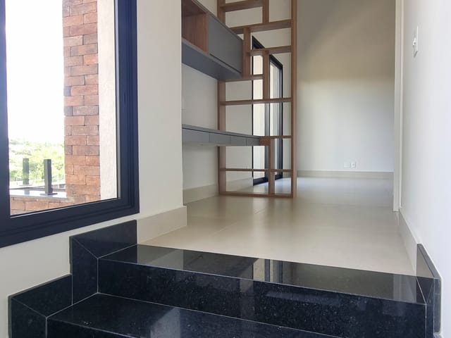 Casa com 300m² 3 quartos e 5 banheiros, à venda, no bairro Jardim Ypê em Paulínia