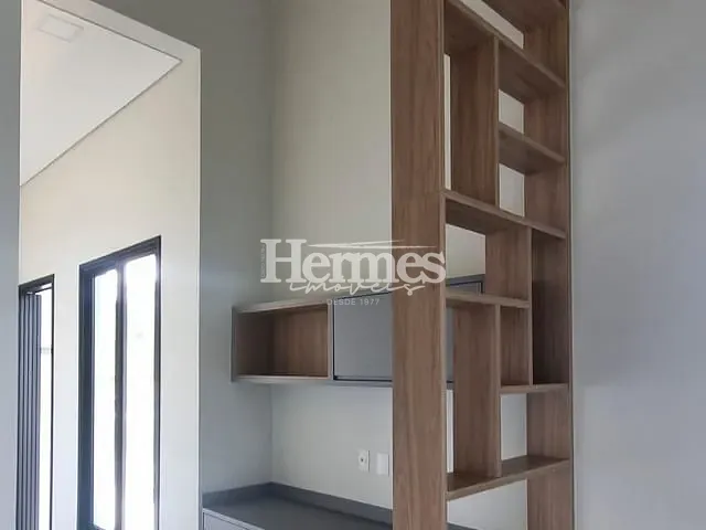 Casa com 300m² 3 quartos e 5 banheiros, à venda, no bairro Jardim Ypê em Paulínia