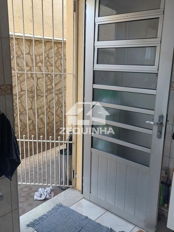 Casa, 3 quartos, 245 m² - Foto 8