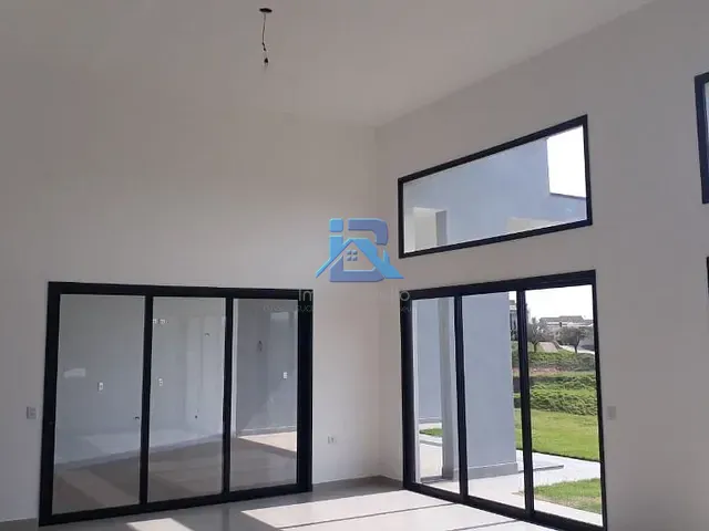 Casa com 2162m² 3 quartos e 4 banheiros, à venda, no bairro Condomínio Jardim Primavera em Louveira