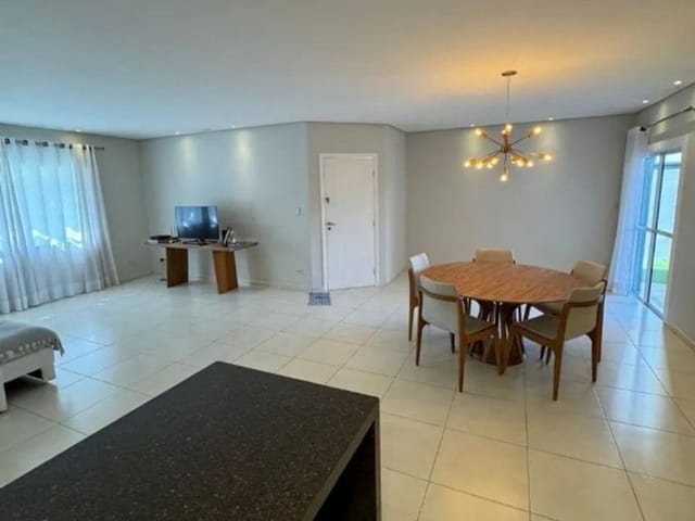 Casa com 450m² 4 quartos e 4 banheiros, à venda, no bairro Conjunto Residencial Esplanada do Sol em São José dos Campos
