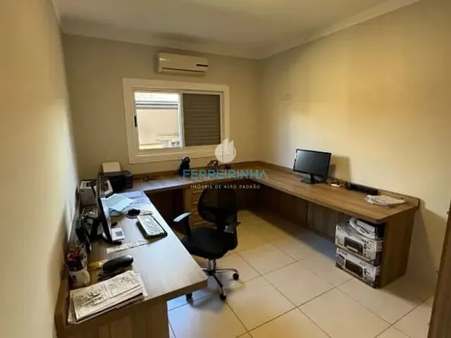 Casa com 450m² 4 quartos e 4 banheiros, à venda, no bairro Conjunto Residencial Esplanada do Sol em São José dos Campos