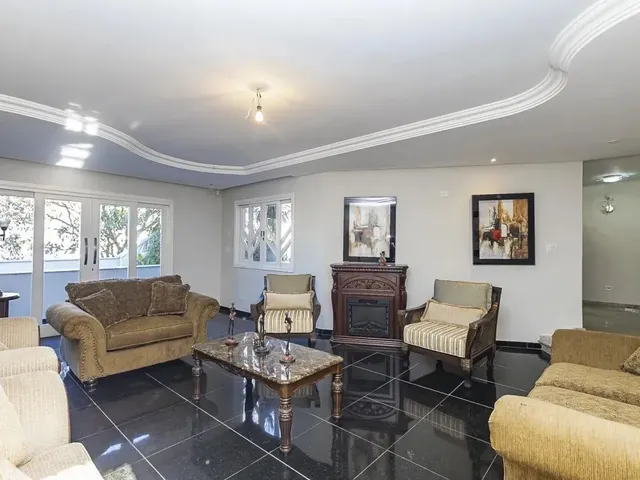 Casa 4 quartos e 3 banheiros, à venda, no bairro Barreirinha em Curitiba