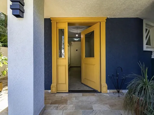 Casa 4 quartos e 3 banheiros, à venda, no bairro Barreirinha em Curitiba