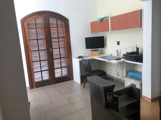 Casa com 3000m² 4 quartos e 3 banheiros, à venda, no bairro Conjunto Residencial Butanta em São Paulo