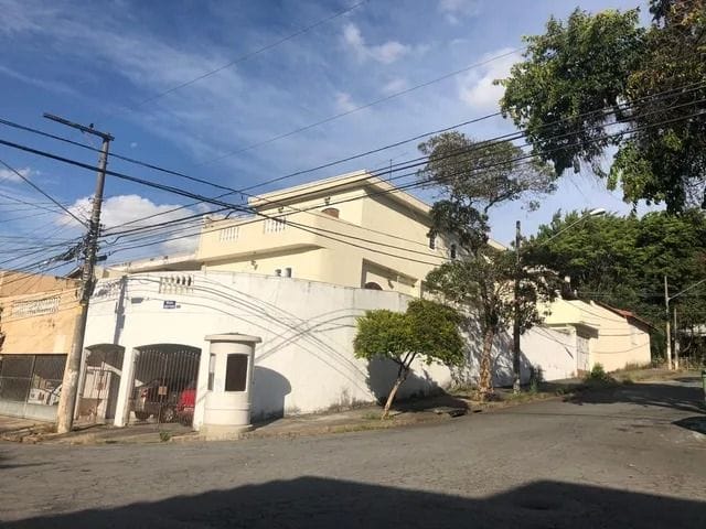 Casa com 3000m² 4 quartos e 3 banheiros, à venda, no bairro Conjunto Residencial Butanta em São Paulo