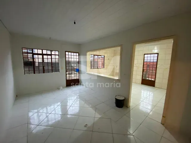 Casa 3 quartos e 2 banheiros, para alugar, no bairro Quedas do Palmital em Chapecó