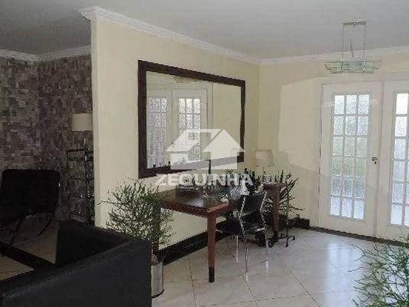 Casa, 3 quartos, 335 m² - Foto 1