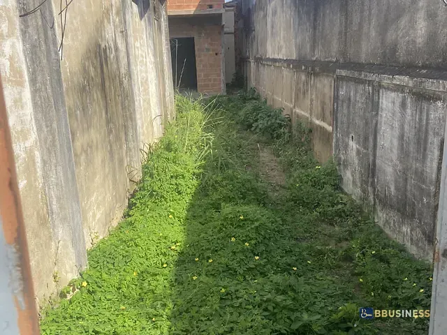 Casa com 360m², à venda, no bairro Parque Calabouço em Campos dos Goytacazes