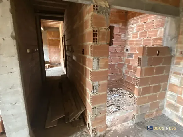 Casa com 360m², à venda, no bairro Parque Calabouço em Campos dos Goytacazes