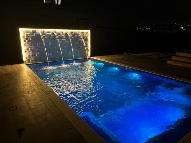 Casa com 600m² 4 quartos e 5 banheiros, à venda, no bairro Colinas do Paratehy em São José dos Campos