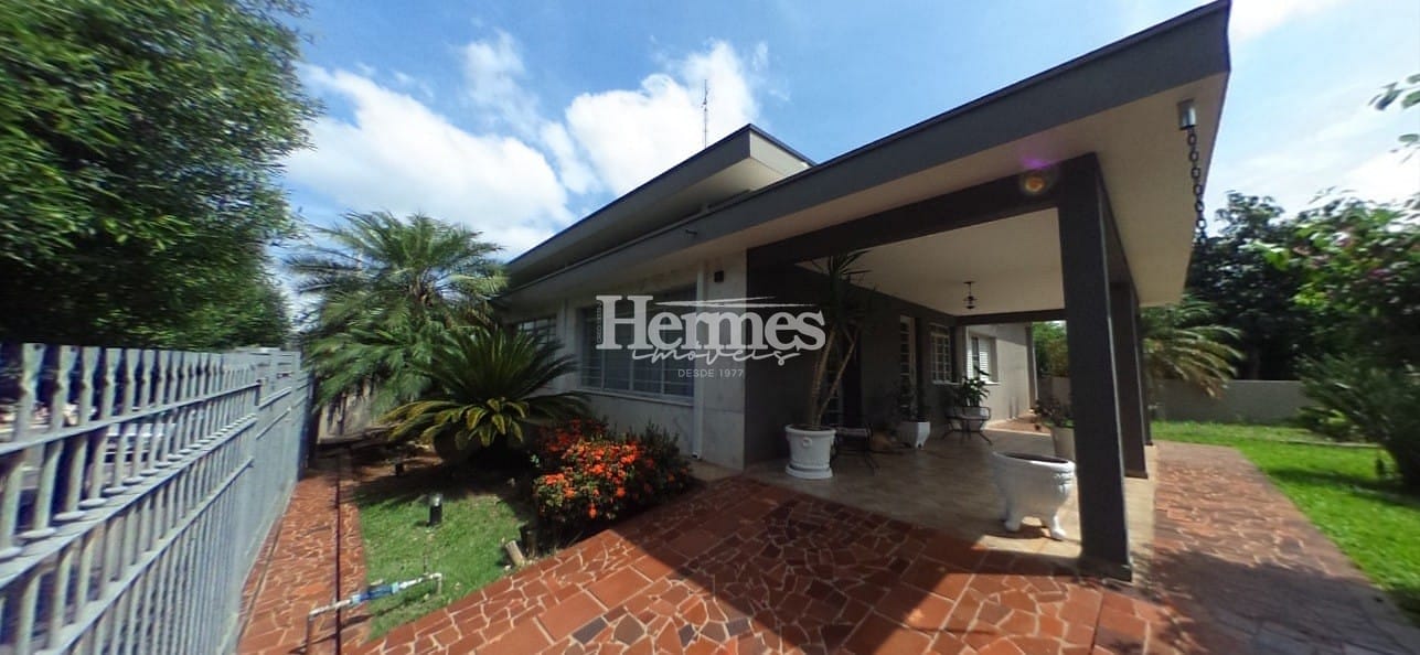 Casa, 3 quartos, 374 m² - Foto 1