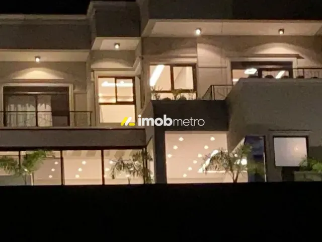 Casa com 690m² 4 quartos e 6 banheiros, à venda, no bairro Alphaville em Campinas