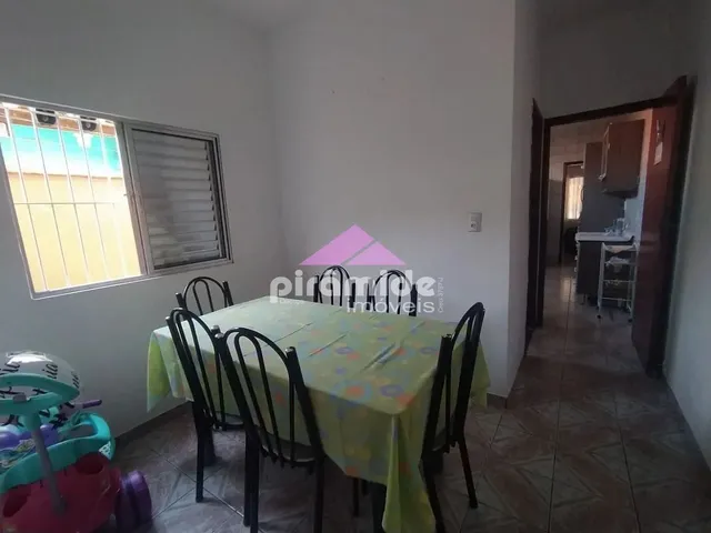 Casa com 200m² 2 quartos e 2 banheiros, à venda, no bairro Jardim Telespark em São José Dos Campos