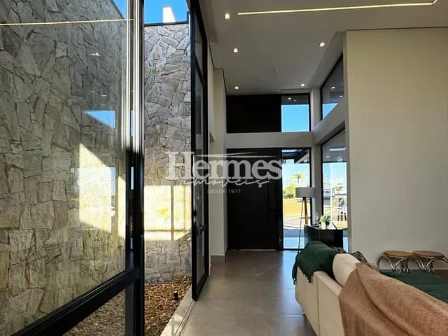 Casa com 436m² 4 quartos e 5 banheiros, à venda, no bairro Jardim Ypê em Paulínia