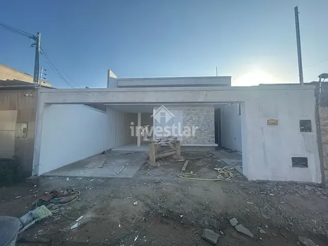 Casa com 160m² 3 quartos e 1 banheiro, à venda, no bairro Três Irmãs em Campina Grande