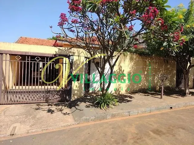 Casa com 360m² 4 quartos e 1 banheiro, à venda, no bairro Residencial Macedo Teles I em São José do Rio Preto