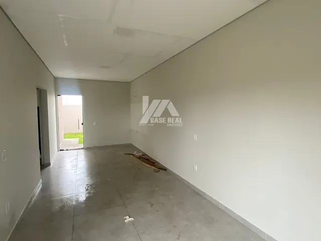 Casa 2 quartos e 1 banheiro, à venda ou para alugar, no bairro bairru das cerejeiras em Guarapuava