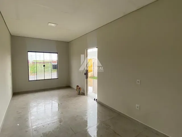 Casa 2 quartos e 1 banheiro, à venda ou para alugar, no bairro bairru das cerejeiras em Guarapuava