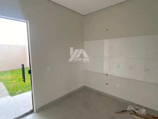 Casa 2 quartos e 1 banheiro, à venda ou para alugar, no bairro bairru das cerejeiras em Guarapuava