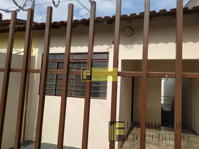 Casa 2 quartos e 1 banheiro, para alugar, no bairro Parque Residencial Cambuí em São José do Rio Preto