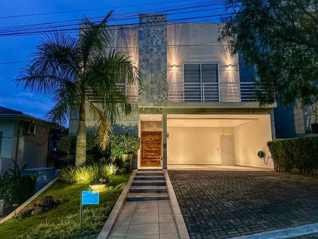 Casa com 463m² 4 quartos e 6 banheiros, à venda, no bairro Valville 1 em Santana de Parnaíba