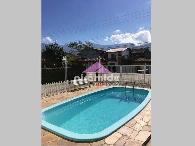 Casa com 430m² 5 quartos e 5 banheiros, à venda, no bairro Maranduba em Ubatuba