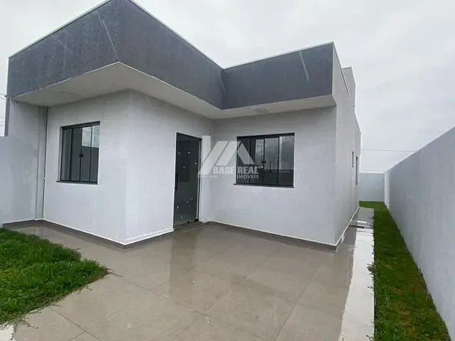 Casa 2 quartos e 1 banheiro, à venda ou para alugar, no bairro bairru das cerejeiras em Guarapuava