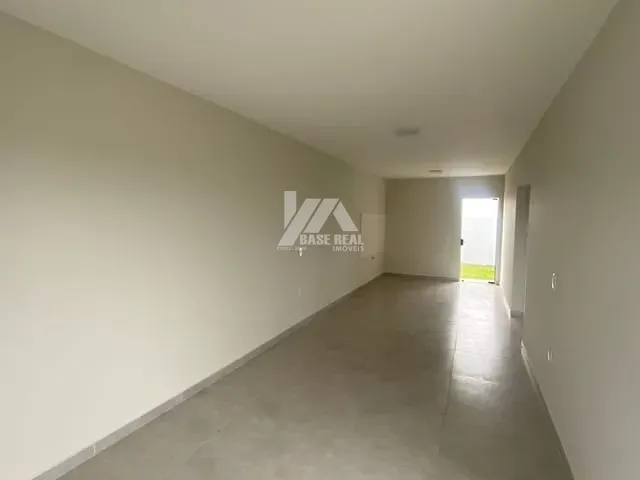 Casa 2 quartos e 1 banheiro, à venda ou para alugar, no bairro bairru das cerejeiras em Guarapuava