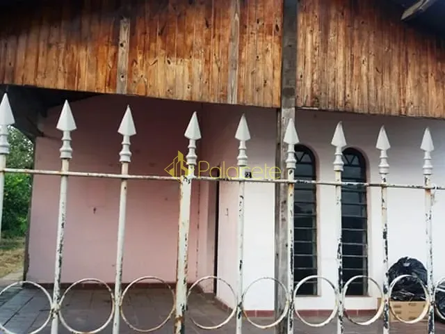 Casa com 954m² 3 quartos e 1 banheiro, à venda, no bairro Vila São Benedito em Pindamonhangaba