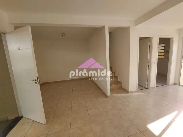 Casa com 150m² 3 quartos e 2 banheiros, à venda, no bairro Urbanova em São José dos Campos