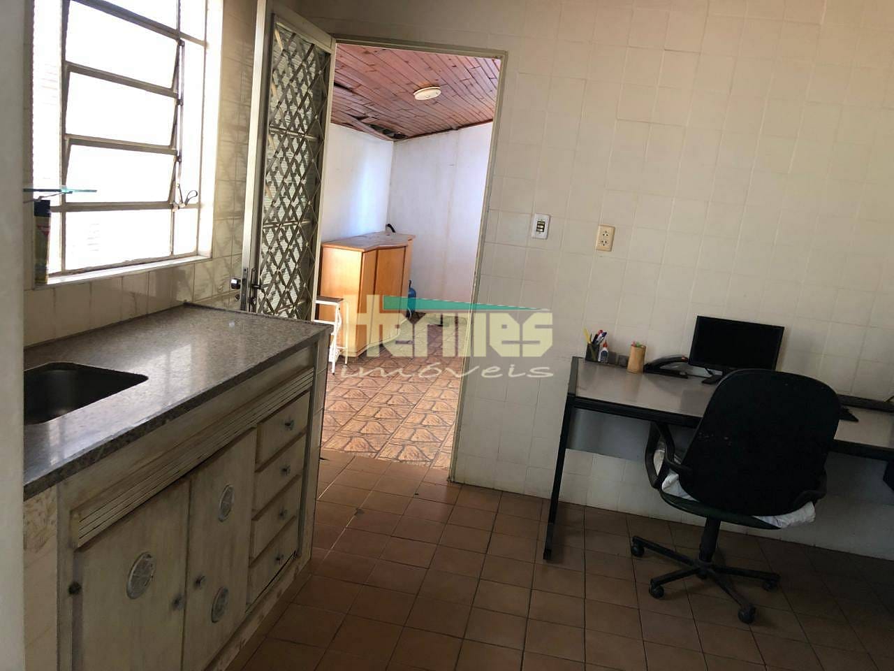 Casa à venda com 2 quartos, 236m² - Foto 13
