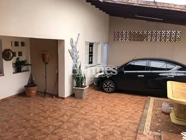 Casa com 315m² 2 quartos e 1 banheiro, à venda, no bairro Jardim dos Calegaris em Paulínia