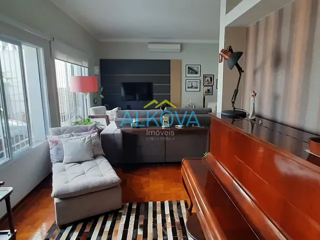 Casa com 450m² 3 quartos e 3 banheiros, à venda, no bairro Jardim Esplanada em São José dos Campos