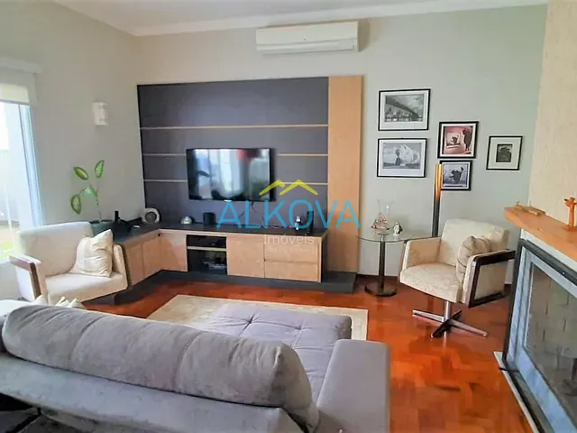 Casa com 450m² 3 quartos e 3 banheiros, à venda, no bairro Jardim Esplanada em São José dos Campos